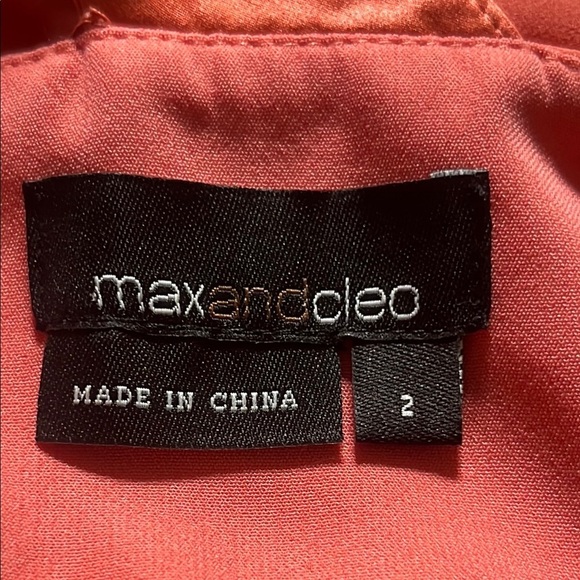 Max and Cleo Coral SILK DRESS, KNEE LENGTH SPECIAL OCCASIONS, SIZE 2. - Picture 3 of 9